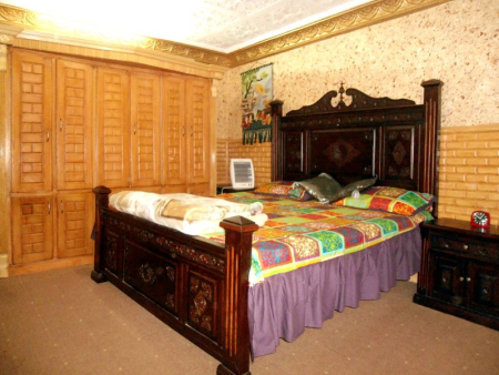 thmb5685Double room Shabistan hotel Murree.jpg